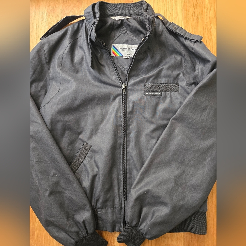 Members Only racer/ bomber jacket- black, size 7/8, vintage